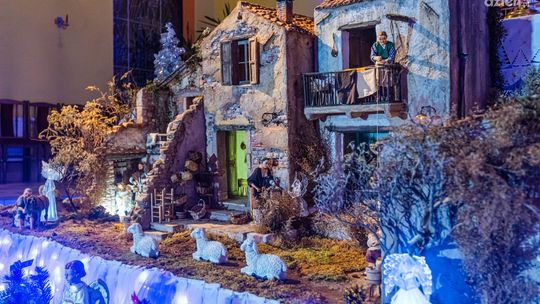 (Nie)oczywiste szopki