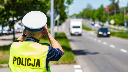 Nie zatrzymał się do kontroli. Został ujęty po krótkim pościgu