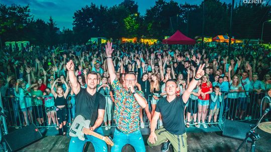 Niedzielne pikniki w powiecie radomskim. Zagrają Playboys oraz Jagoda i Brylant