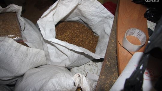 Nielegalny towar wart 150 tysięcy. 26 latek zatrzymany.