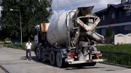 Niesprawna „gruszka” pełna betonu