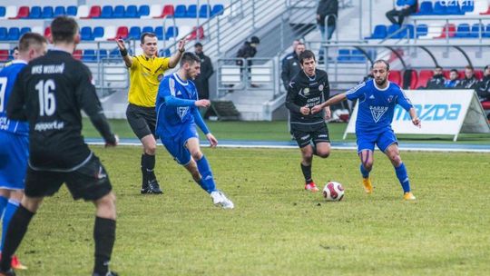 Nieudany początek rundy dla Broni. Porażka z WKS-em