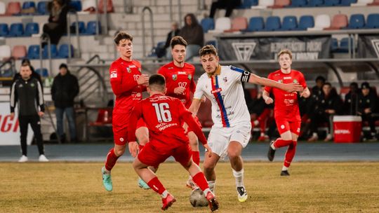 Nieudany start rundy wiosennej w wykonaniu Broni przed własną publicznością