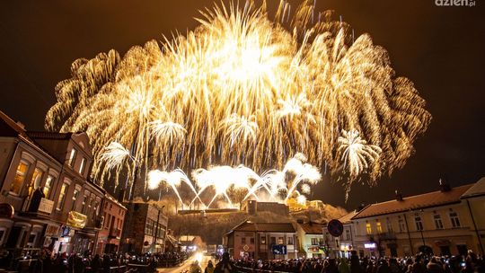 Niezwykły pokaz na iłżeckim niebie
