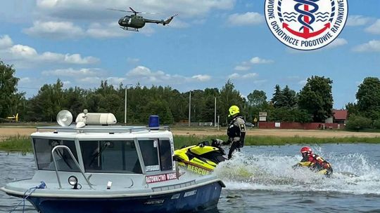 Niskie przeloty śmigłowca i większy hałas w okolicach Radomia. Jest komunikat dla mieszkańców