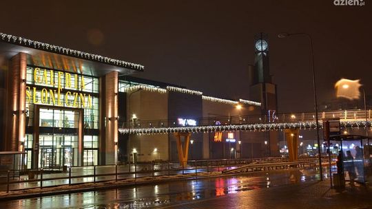 Niszczył ozdoby świąteczne przy galerii