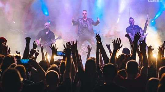 Nocny Kochanek zagra w Resursie Obywatelskiej w Radomiu w ramach Stosunkowo udanej trasy