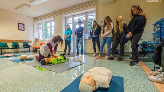 Noga z gazu, obchody EDWARDa w radomskim WORD