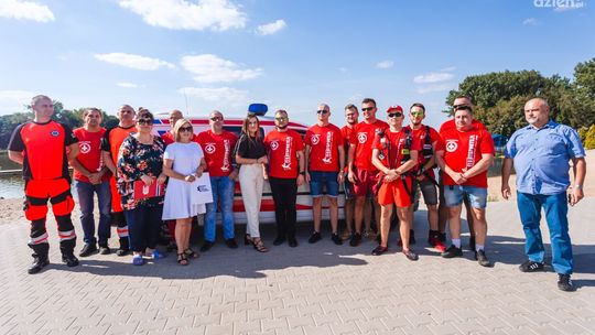 Nowa karetka trafiła do radomskiego WOPR-u