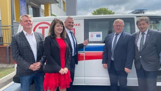 Nowa karetka trafiła do zwoleńskiego szpitala