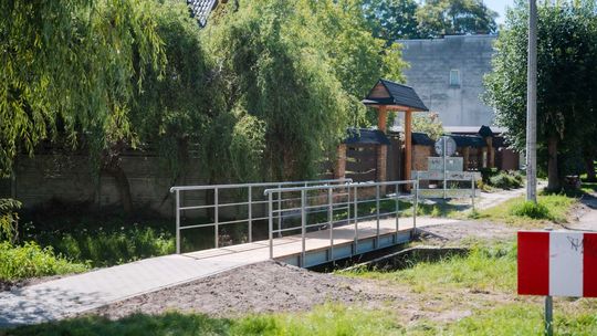 Nowa kładka na ul. Siennej Nowa kładka na ul. Siennej