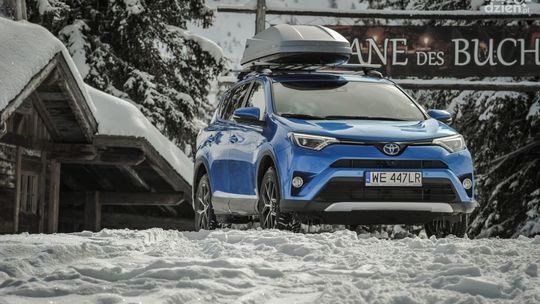 Nowa Toyota RAV4 Hybrid już w salonach Toyoty !
