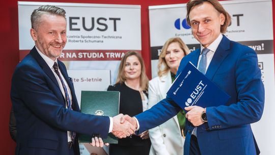 Nowe możliwości studentów prawa. Europejska Uczelnia Społeczno-Techniczna podpisała umowę partnerską z Okręgową Izbą Adwokacką
