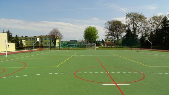 Nowe obiekty sportowe przy szkole w Zwoleniu