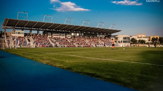 Nowe oświetlenie na stadionie przy ul. Narutowicza
