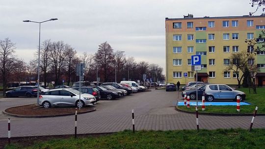 Nowe parkingi przy Maratońskiej