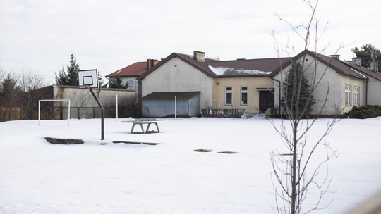 Nowe wielofunkcyjne boisko przy ul. Kierzkowskiej. Miasto ogłosiło przetarg