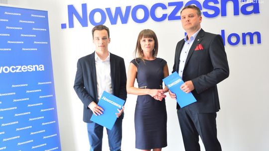 Nowoczesna: PiS przeprowadza zamach stanu