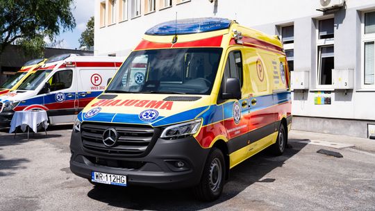 Nowy ambulans w Radomskiej Stacji Pogotowia Ratunkowego