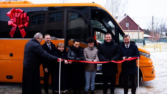 Autobus w gminie Rusinów