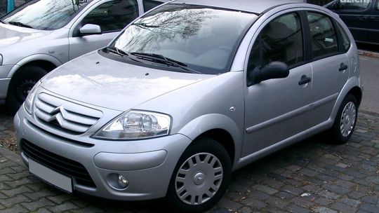 Nowy Citroen oszczędza paliwo