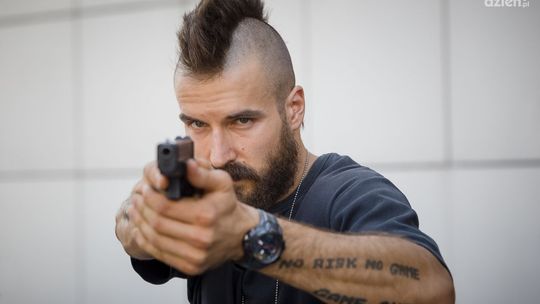 NOWY PITBULL. NIEBEZPIECZNE KOBIETY (+18)