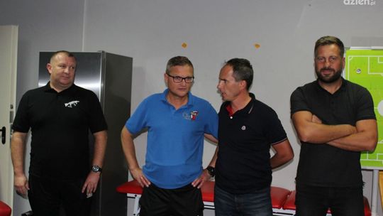 Nowy prezes odwiedził przed treningiem piłkarzy Broni Radom