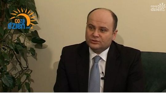 O bezrobociu, precyzji i lotnisku