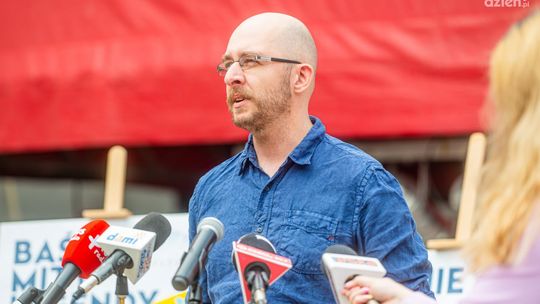 O co chodzi w algorytmie Facebooka, jaki był Lem?