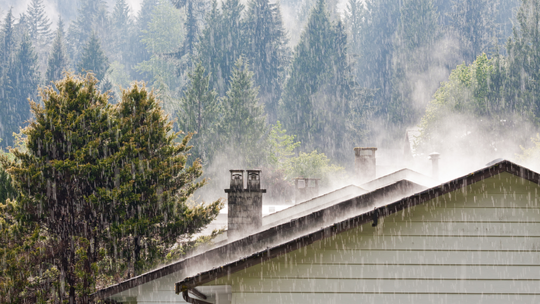 O czym należy pamiętać przy montażu zbiornika na deszczówkę?