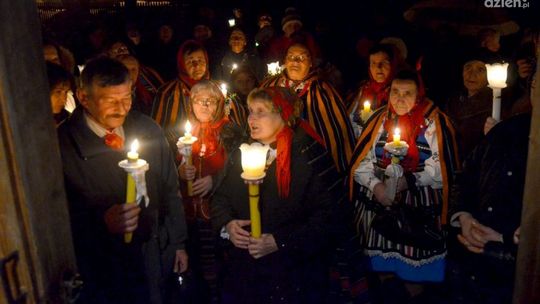 Obchody Święta Matki Boskiej Gromnicznej w skansenie