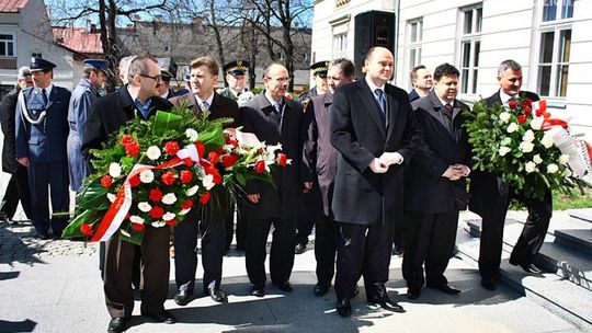 Obchody trzeciej rocznicy katastrofy pod Smoleńskiem (PLAN)