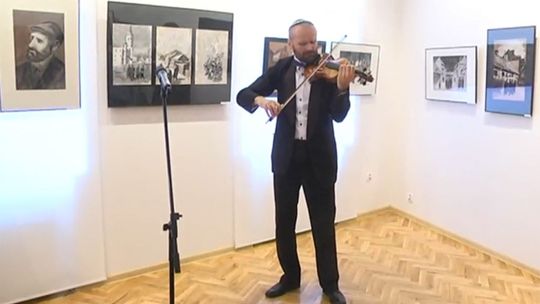 Obrazy przeszłości w Resursie