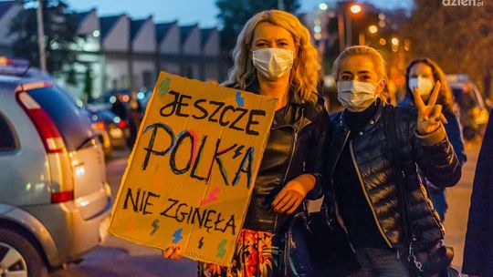 Obywatelski spacer w sprawach kobiet 