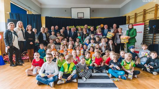 Odblaski trafiły do Pionek