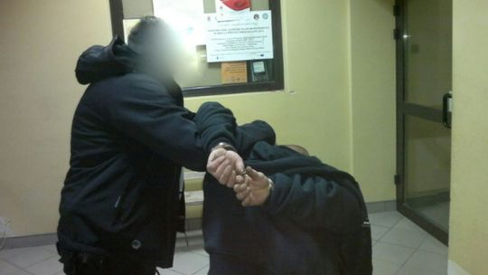 Odpowiedzą za napad na taksówkarza