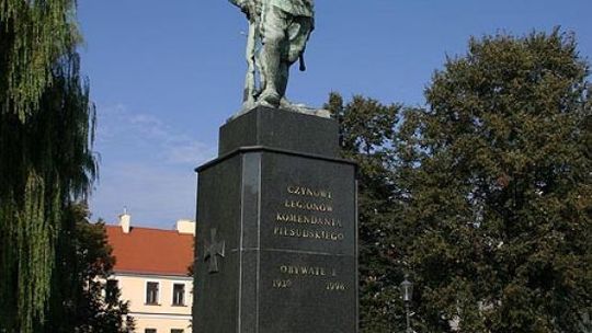 Odsłonięcie Pomnika Legionisty w Radomiu - sierpień 1930 Odsłonięcie Pomnika Legionisty w Radomiu - sierpień 1930