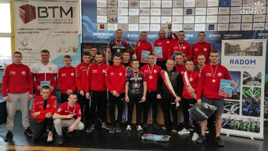 Olimpijczyk Radom najlepszym klubem zapaśniczym w Polsce po raz dziewiąty!