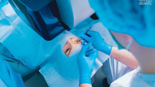 Operacyjne leczenie zaćmy - jak wygląda zabieg?