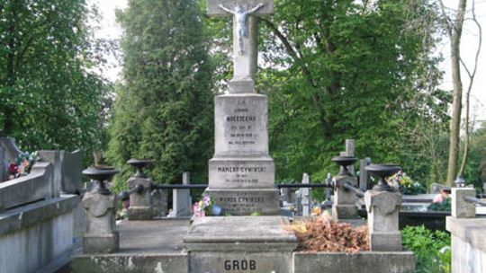 Opiszą XIV-wieczny cmentarz w Kowali