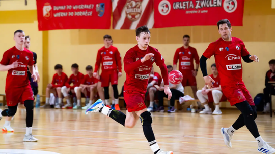 Orlęta wygrały w Płocku, Lider zremisował z Wieluniem