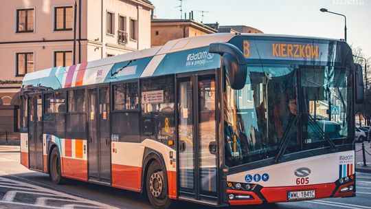 „Ósemka” jedzie inaczej