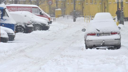 Osiedlowe ulice pod śniegiem! Gdzie są pługi?