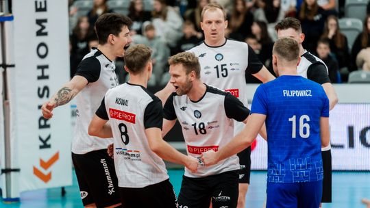 Ósma porażka Pierrota Czarnych. Tym razem radomianie przegrali w Tomaszowie Mazowieckim Ósma porażka Pierrota Czarnych. Tym razem radomianie przegrali w Tomaszowie Mazowieckim