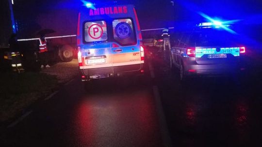 Osobówka uderzyła w tira pod Magnuszewem