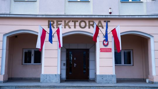 Ostatni dzwonek. Dobiega końca rekrutacja na studia na Uniwersytecie Radomskim
