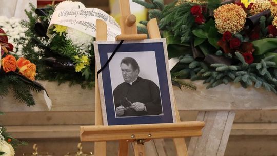 Ostatnie pożegnanie ks. kanonika Mirosława Dragiela