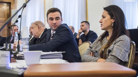 „Oszukaliście wyborców – złóżcie mandaty radnych”