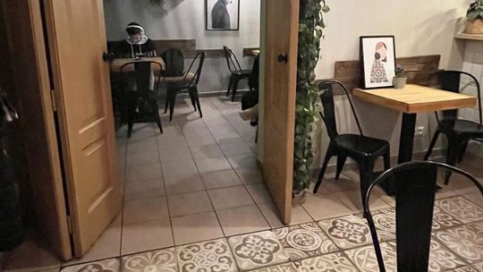 Otwarta zamknięta. Rozlana toksyczna substancja 