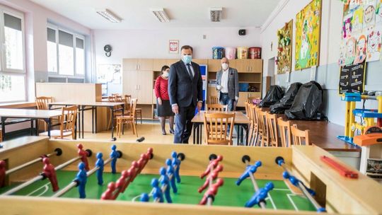 Otwarte klasy I-III. "Frekwencja jest znikoma"